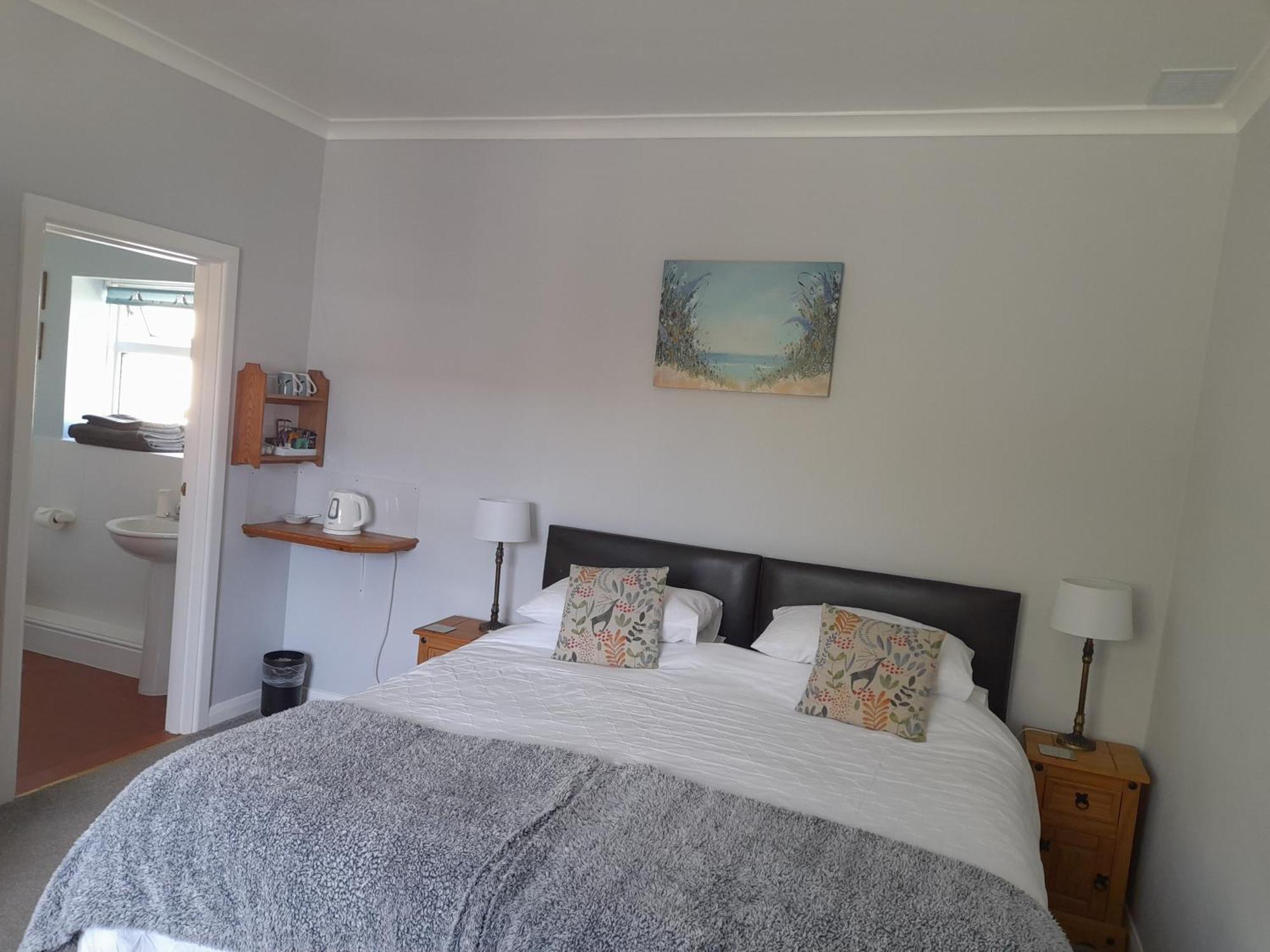 North Headborough Bed & Breakfast Haverfordwest Bagian luar foto